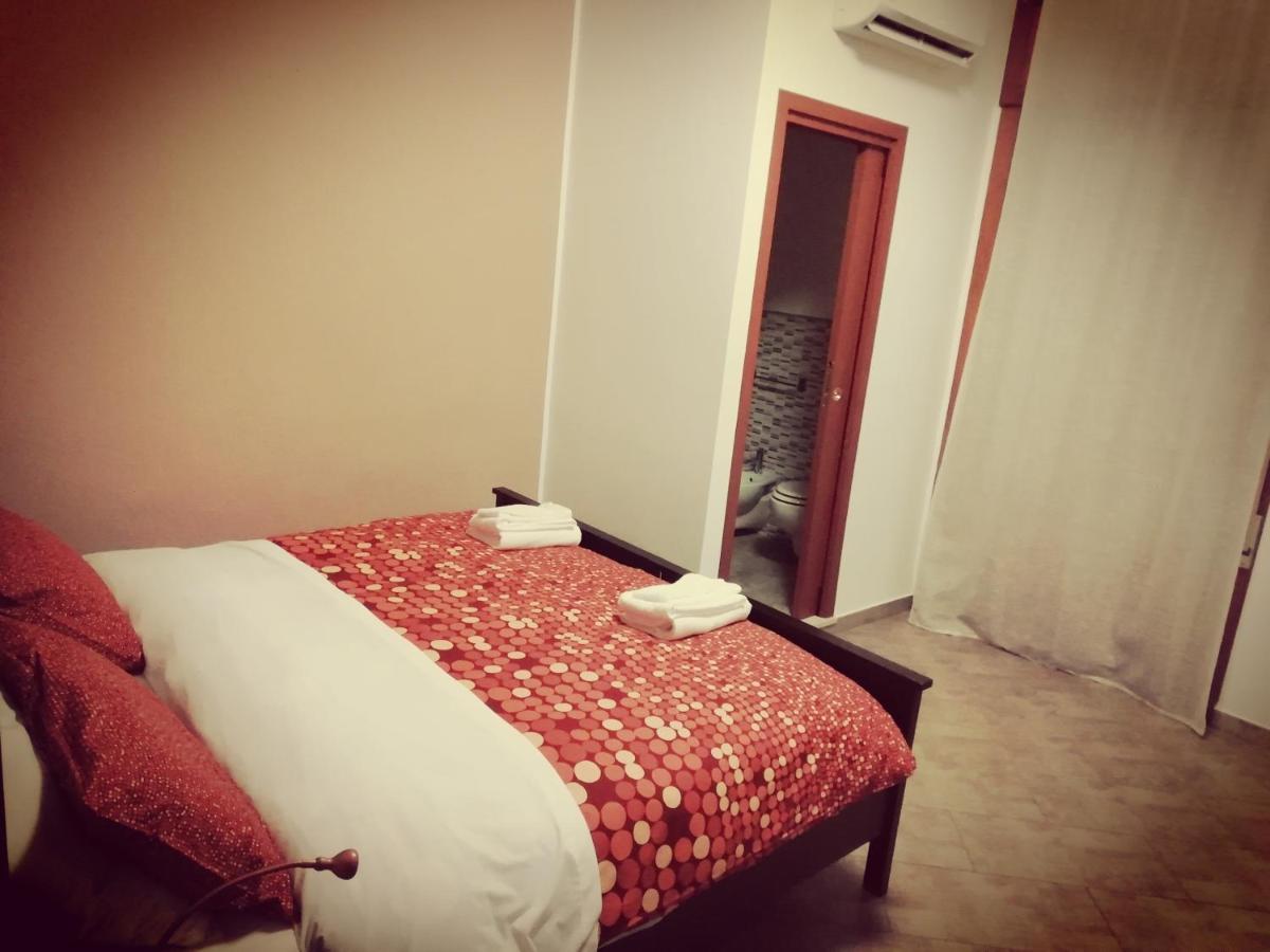첼리노 산 마르코 Colori Del Salento B&B 외부 사진